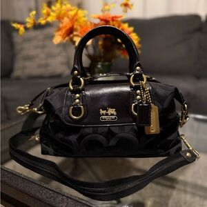 Coach Elegant Black Leather Handbag